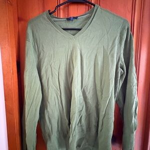 GAP Men's Olive V-Neck Sweater